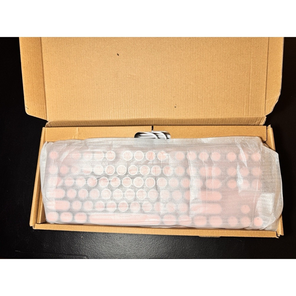 Pink Retro Mechanical Keyboard 87 Key‎ Typewriter Style USB Wired Gaming - Picture 7 of 7